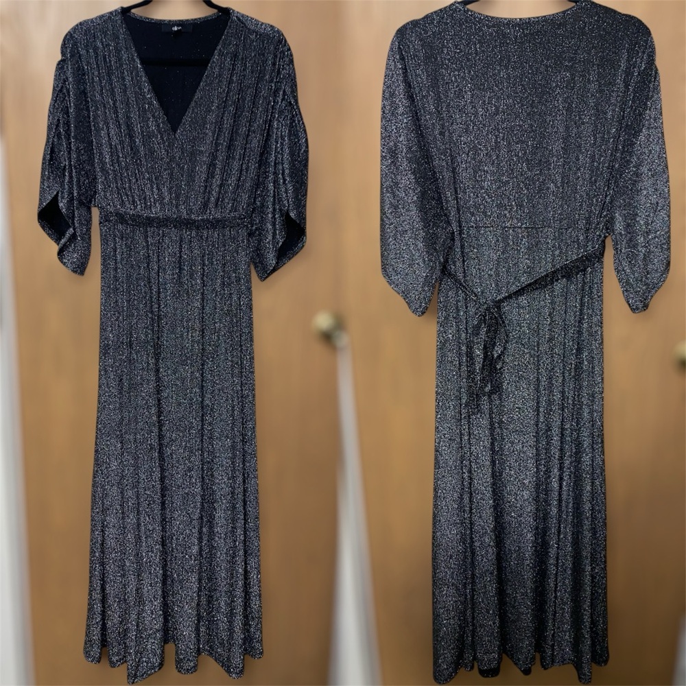 ⬇️Ellos silver and black shimmer tie back maxi dress